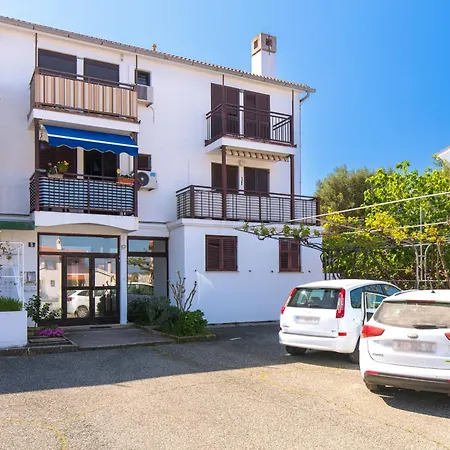 Donatello Great Location!